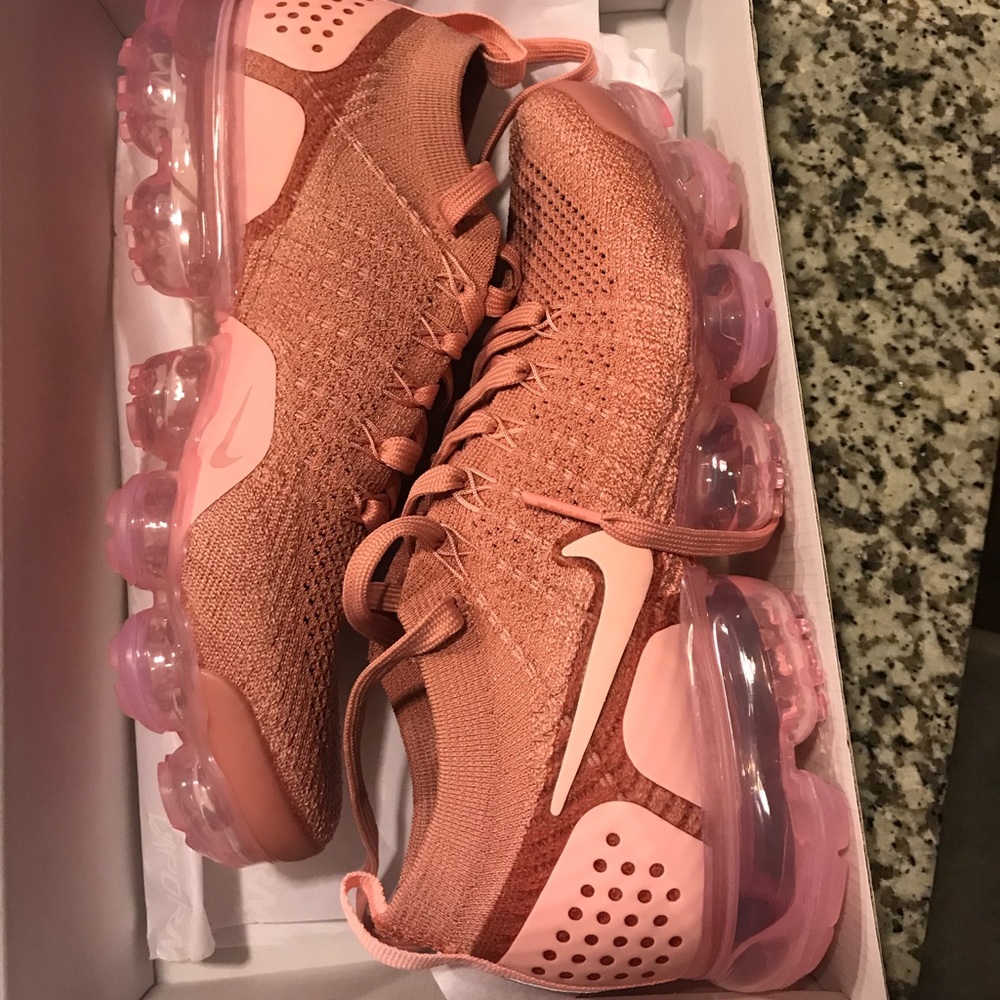 NEW! Nike Vapormax